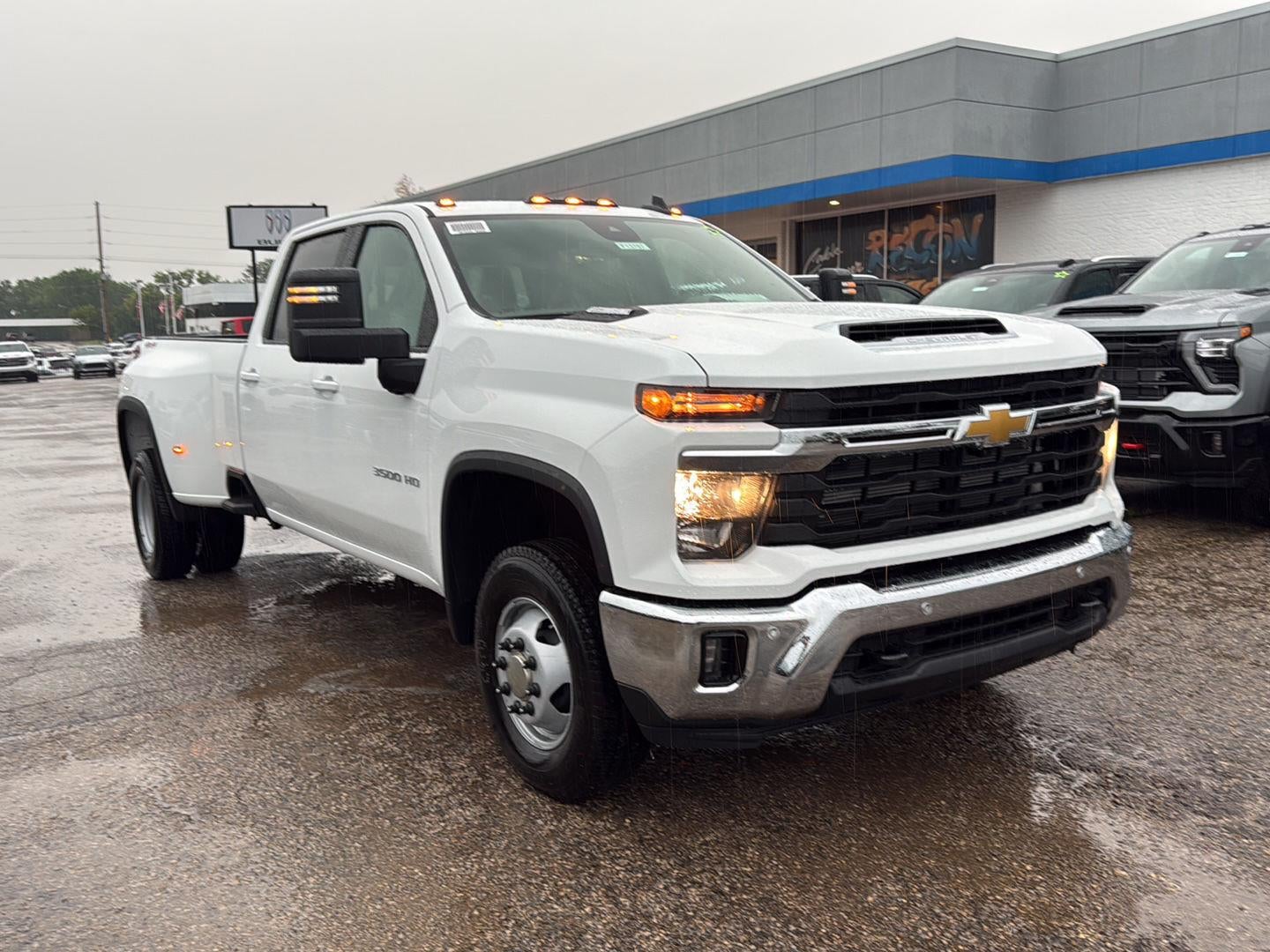 2026 Chevrolet Silverado 3500 HD LT DRW