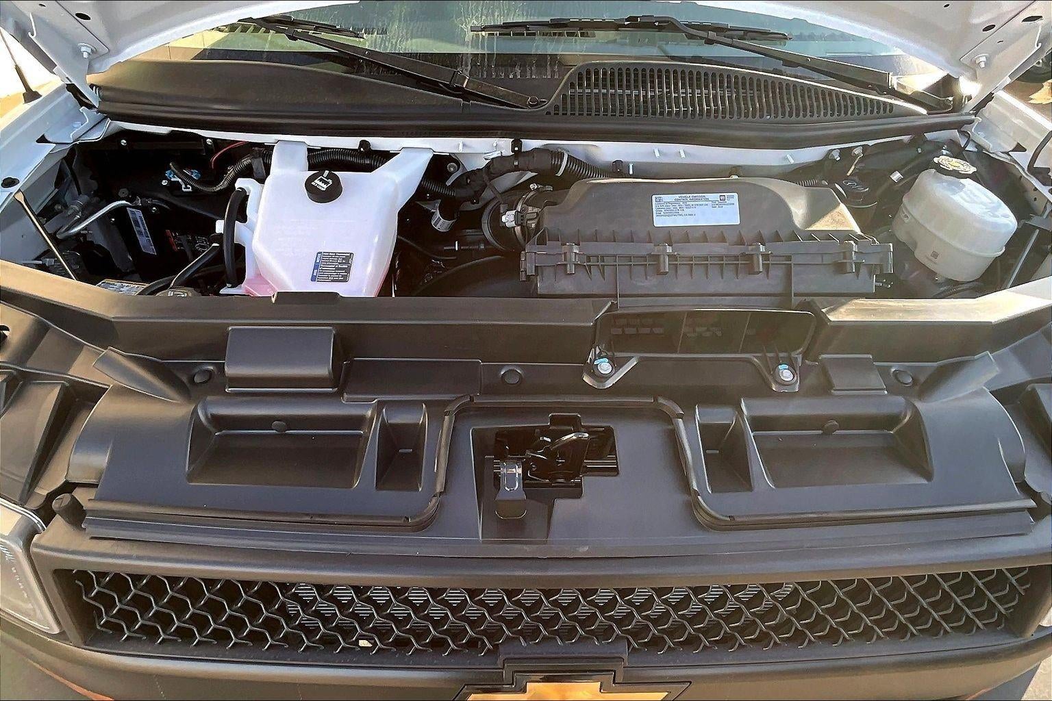 2025 Chevrolet Express Cargo 2500 WT