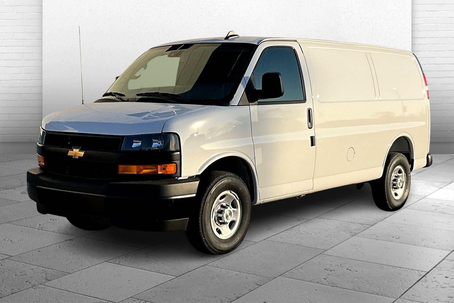 2025 Chevrolet Express Cargo 2500 WT