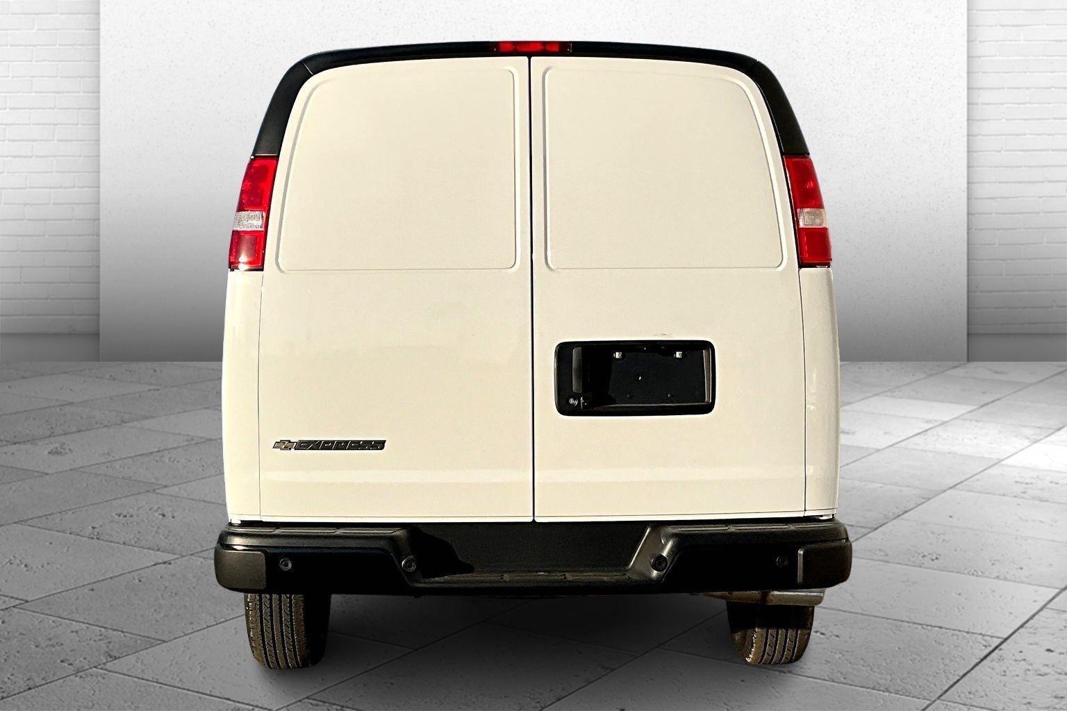 2025 Chevrolet Express Cargo 2500 WT