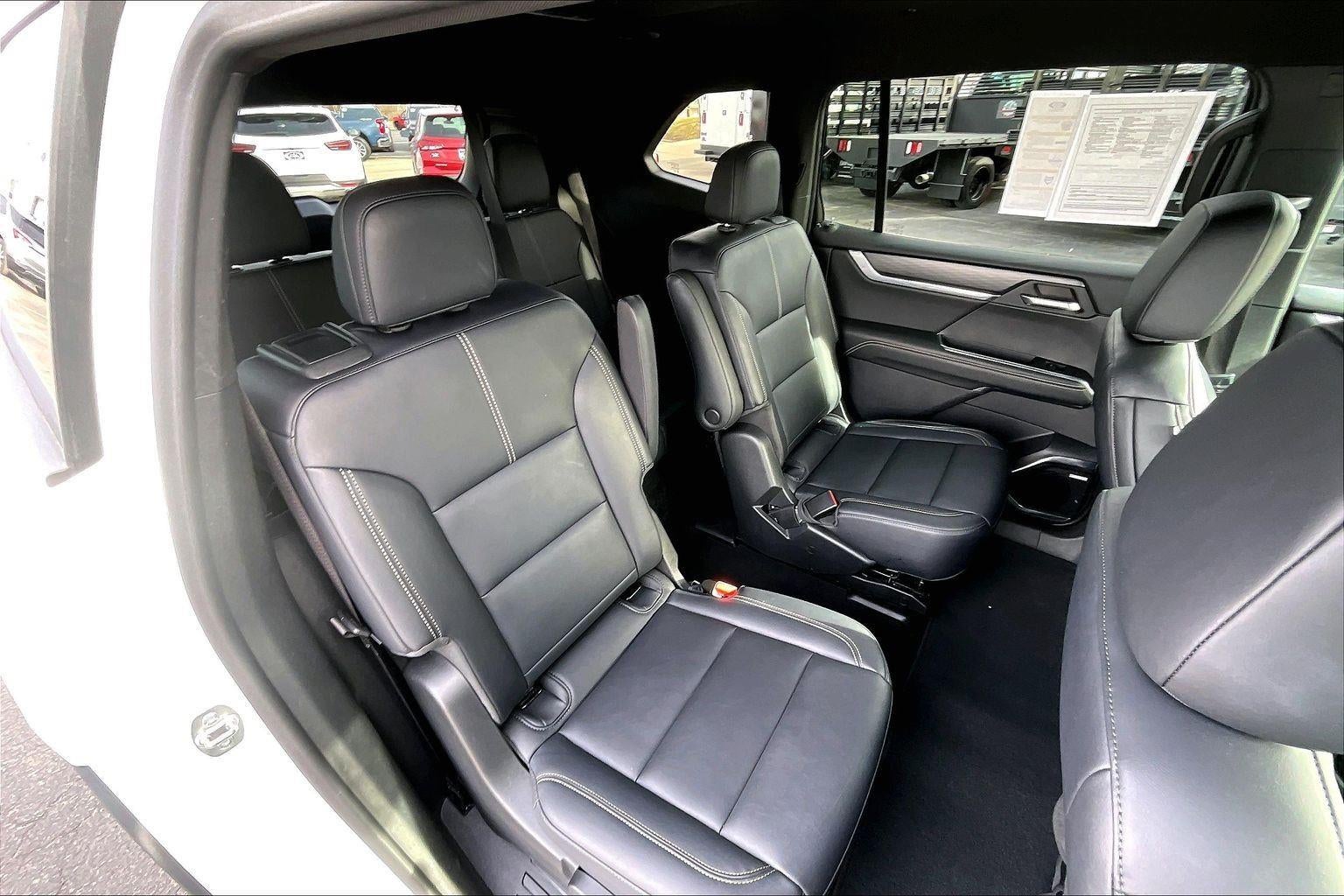 2024 GMC Acadia Elevation