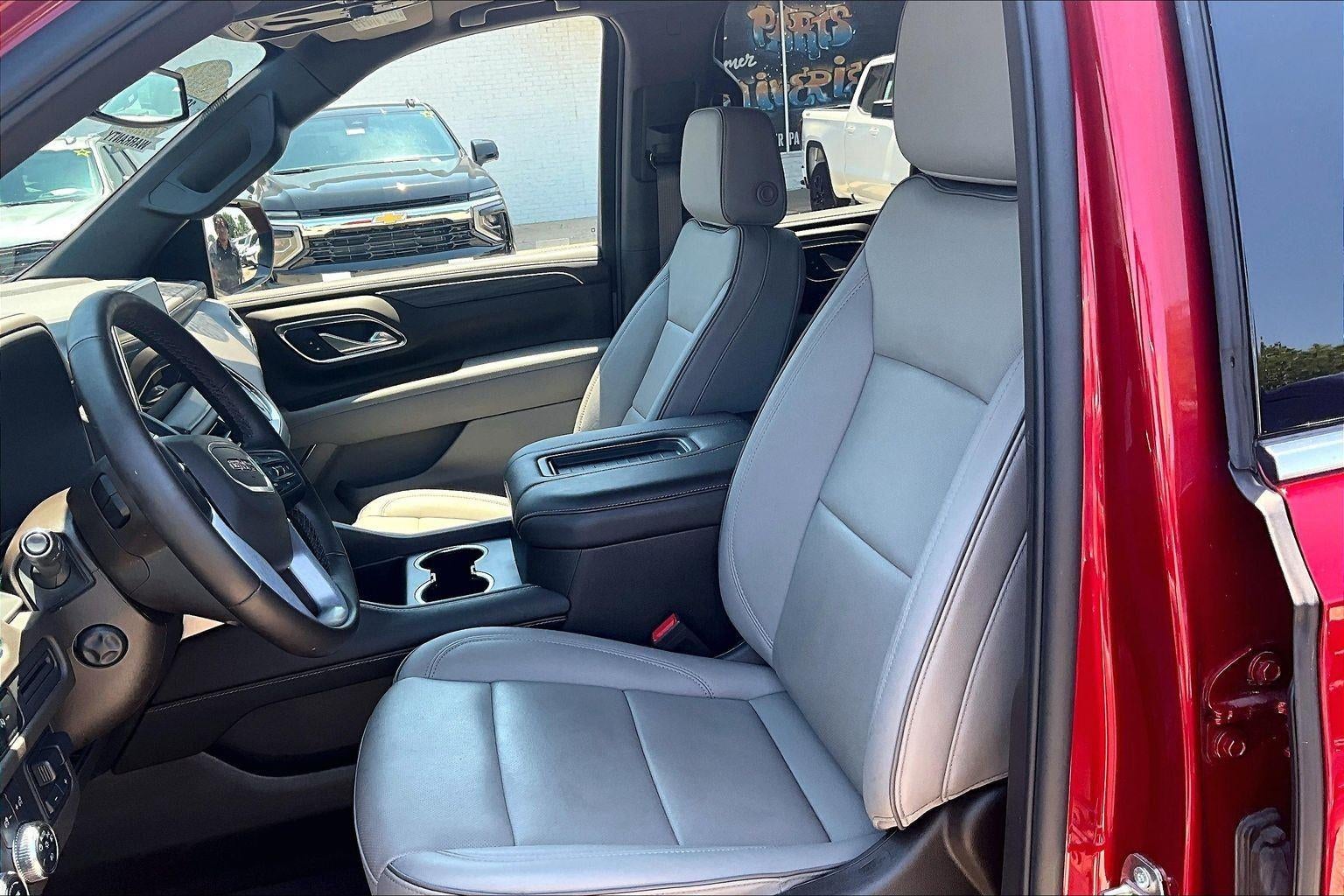 2024 GMC Yukon SLT