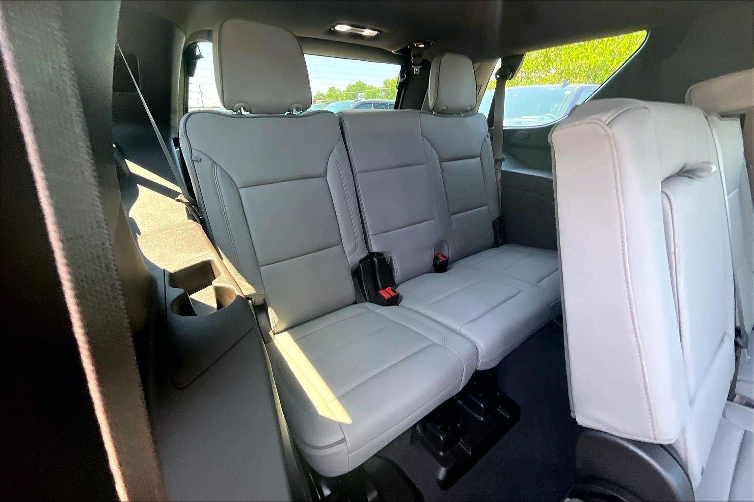 2024 GMC Yukon SLT