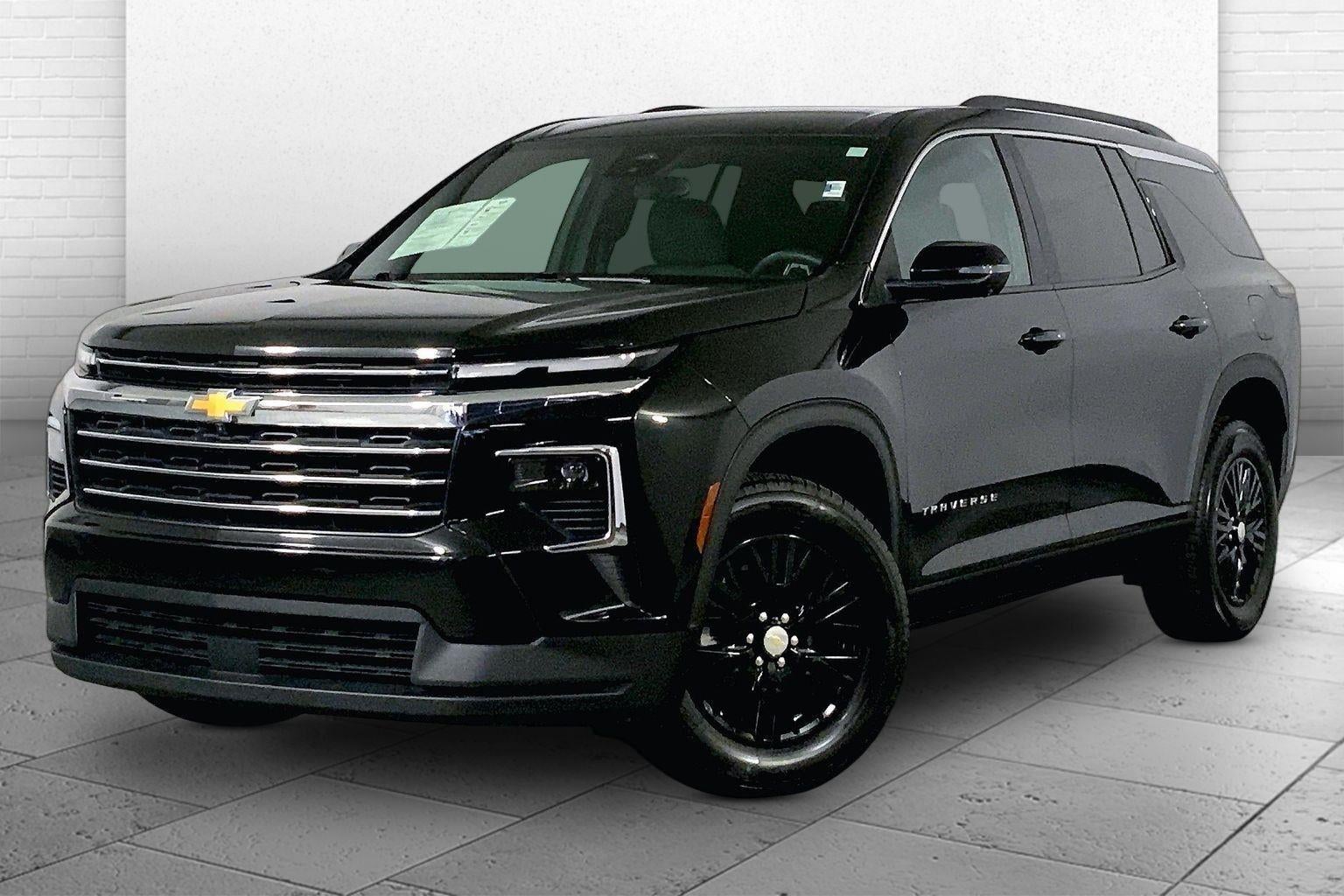 2024 Chevrolet Traverse LT