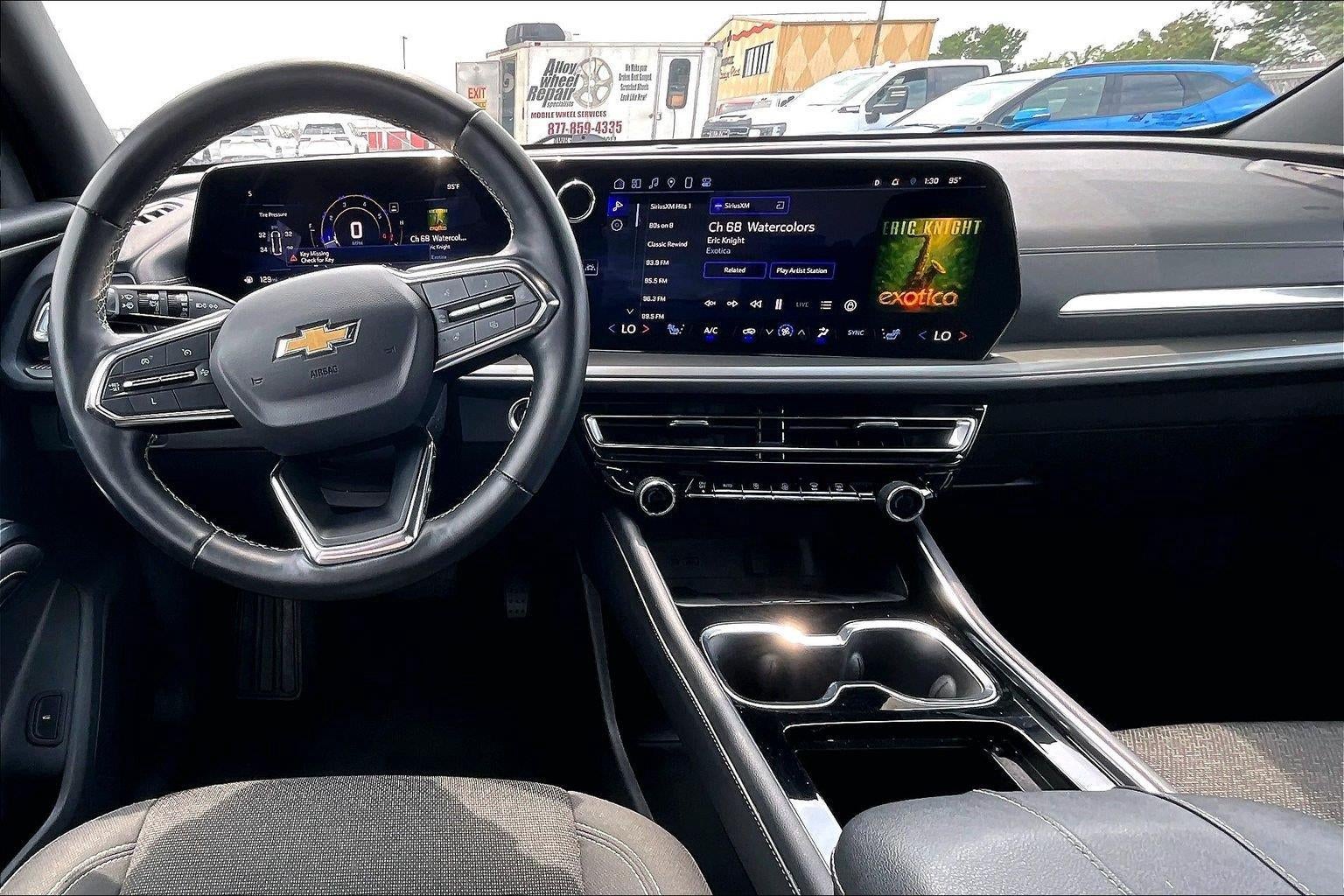 2024 Chevrolet Traverse LT