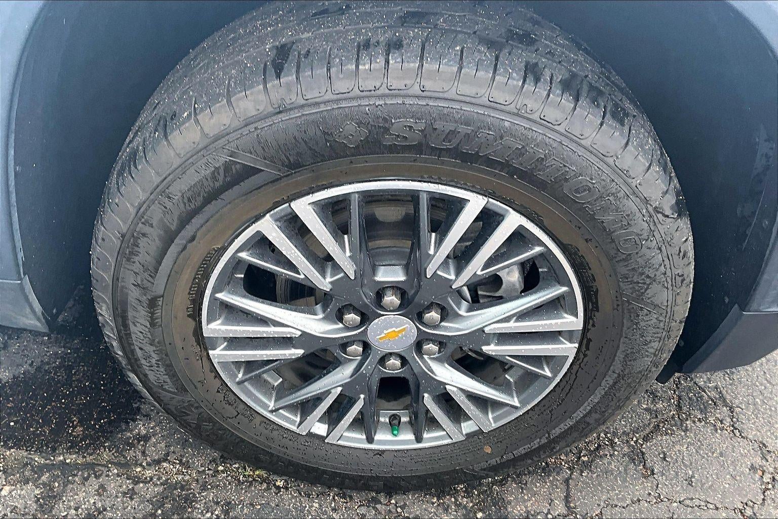 2024 Chevrolet Traverse LT