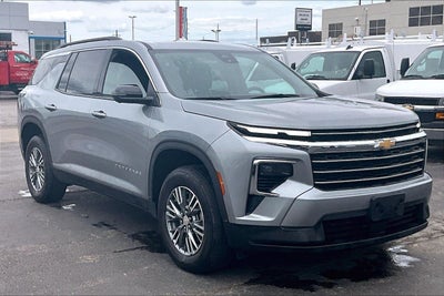2024 Chevrolet Traverse LT