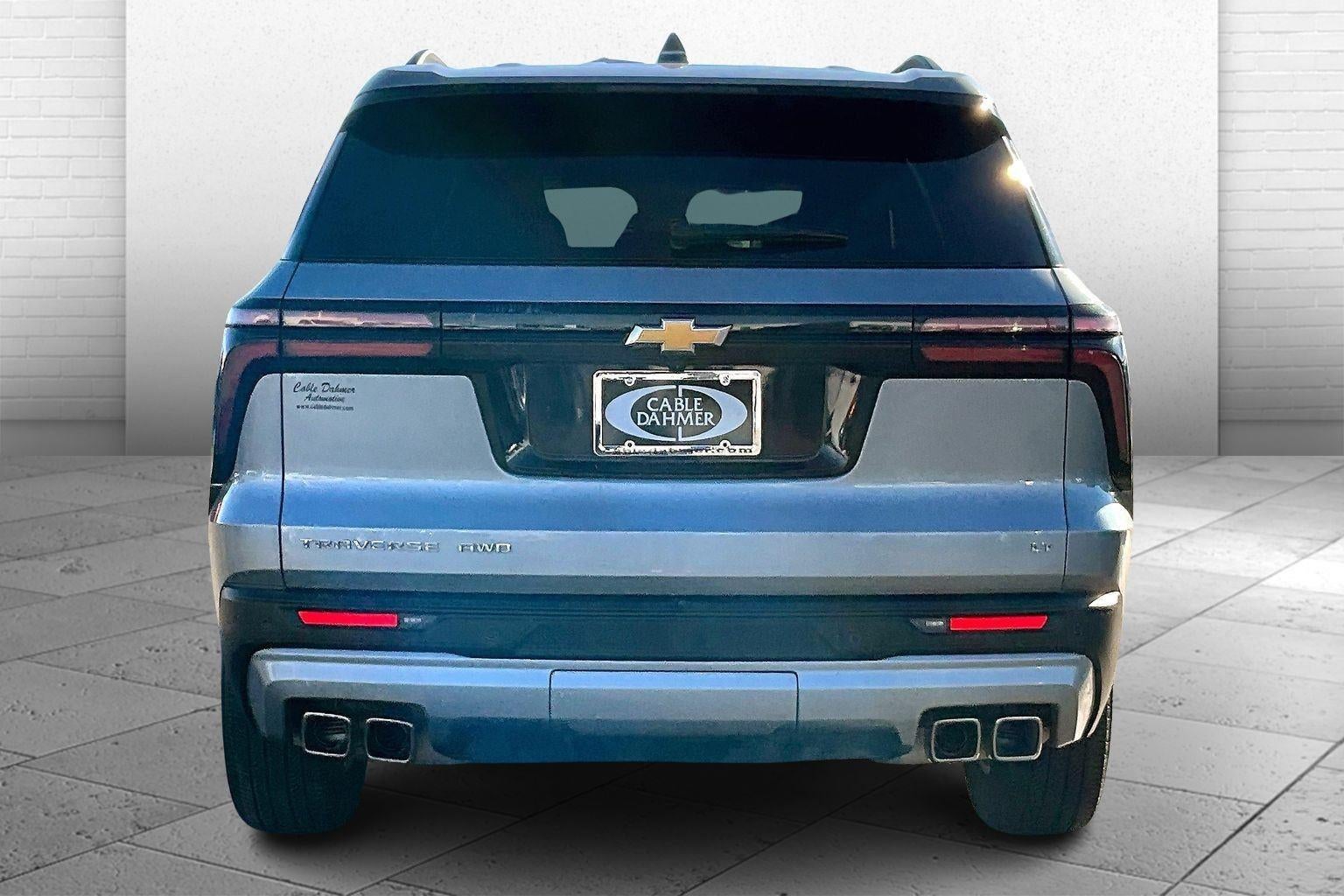 2024 Chevrolet Traverse LT