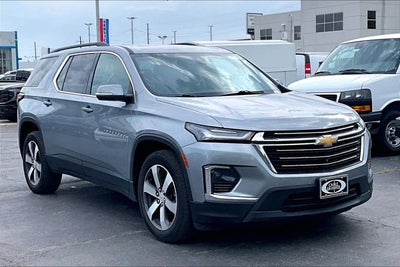 2023 Chevrolet Traverse LT Leather