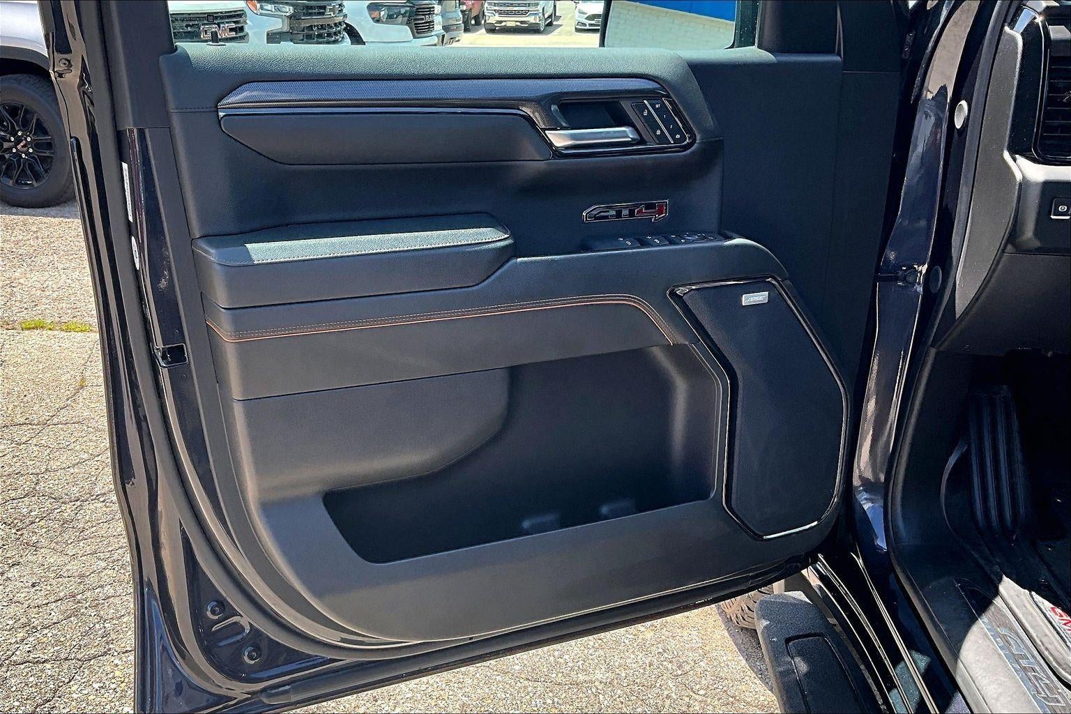 2024 GMC Sierra 1500 AT4