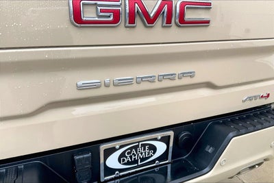 2023 GMC Sierra 1500 AT4