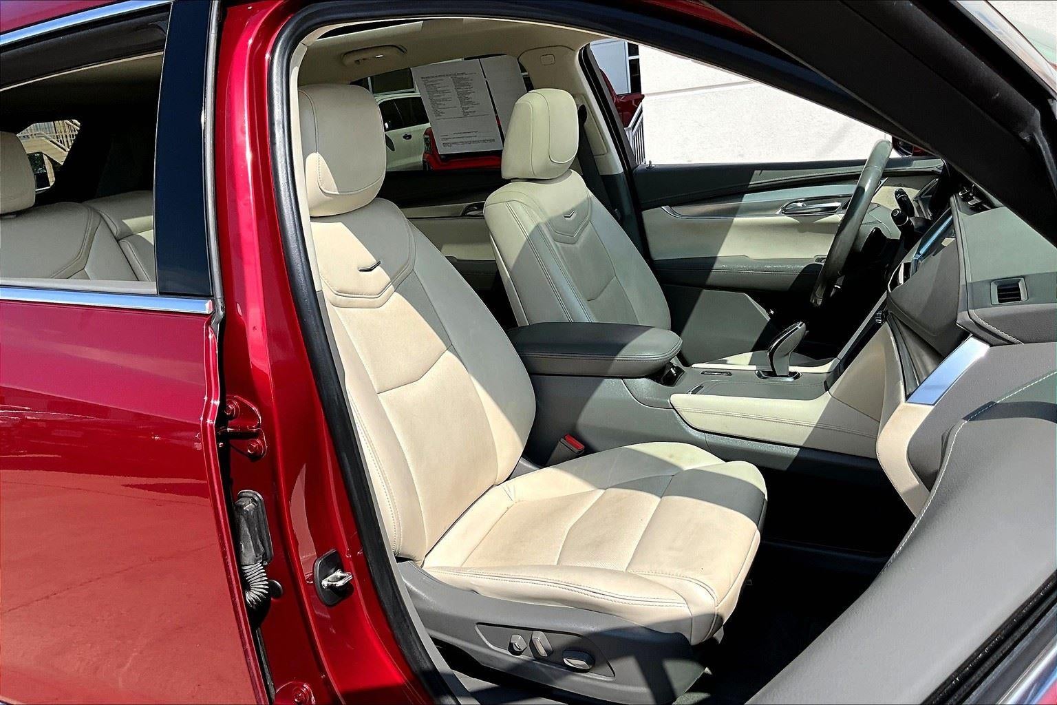 2019 Cadillac XT5 Luxury AWD