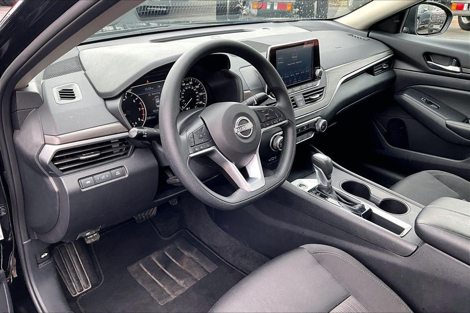 2025 Nissan Altima SV