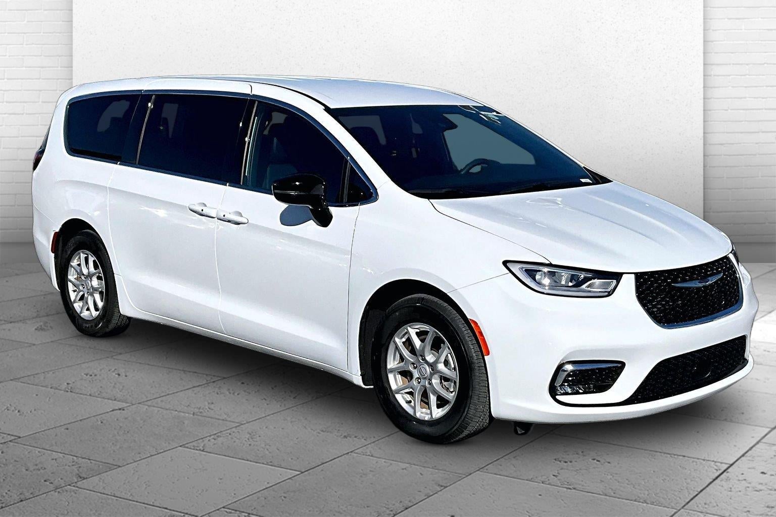2026 Chrysler Pacifica