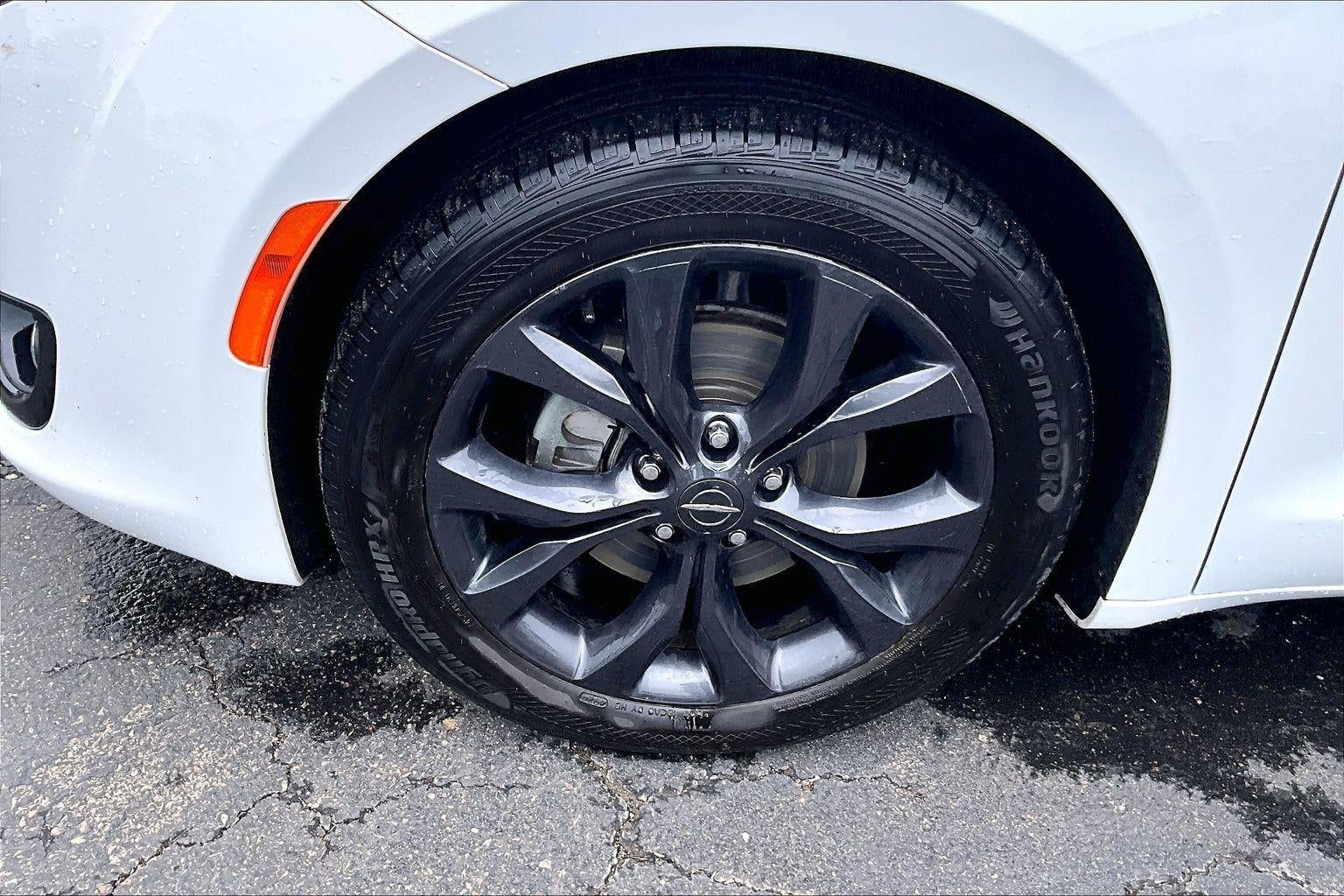 2020 Chrysler Pacifica Touring L Plus 35th Anniversary