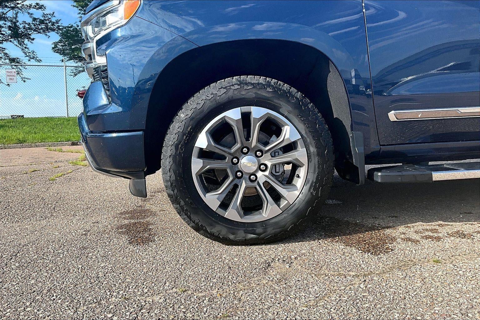 2022 Chevrolet Silverado 1500 High Country