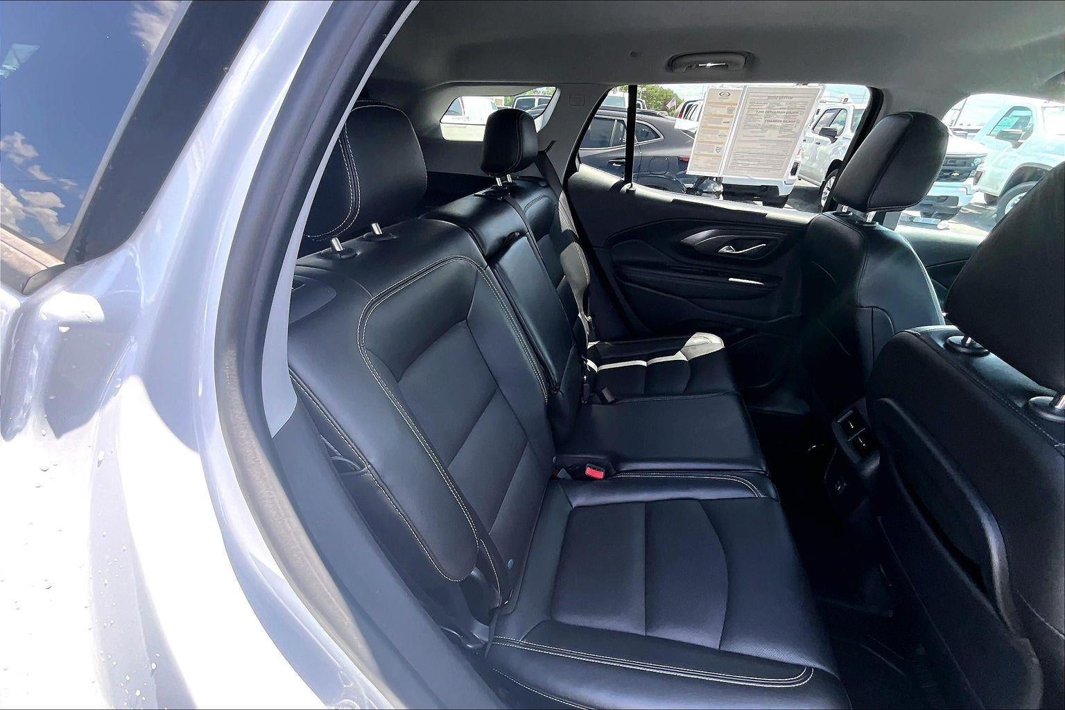 2022 GMC Terrain SLT