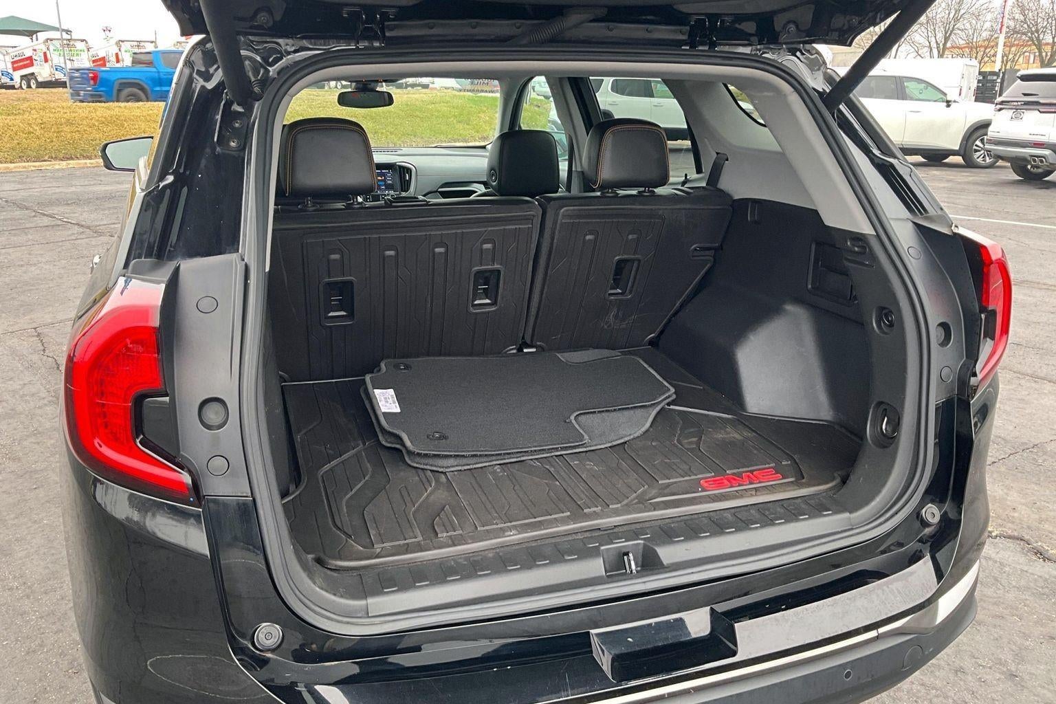 2023 GMC Terrain AT4