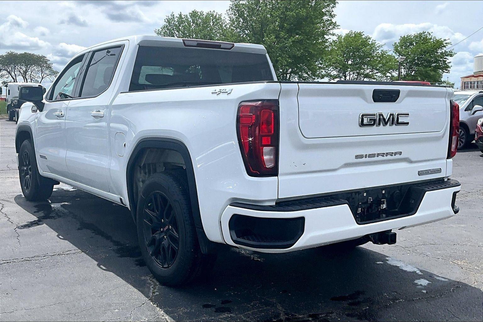 2023 GMC Sierra 1500 Elevation