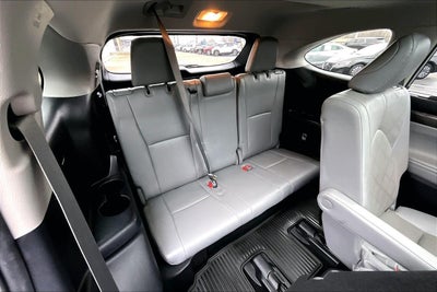 2021 Toyota Highlander Hybrid Platinum