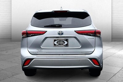 2021 Toyota Highlander Hybrid Platinum