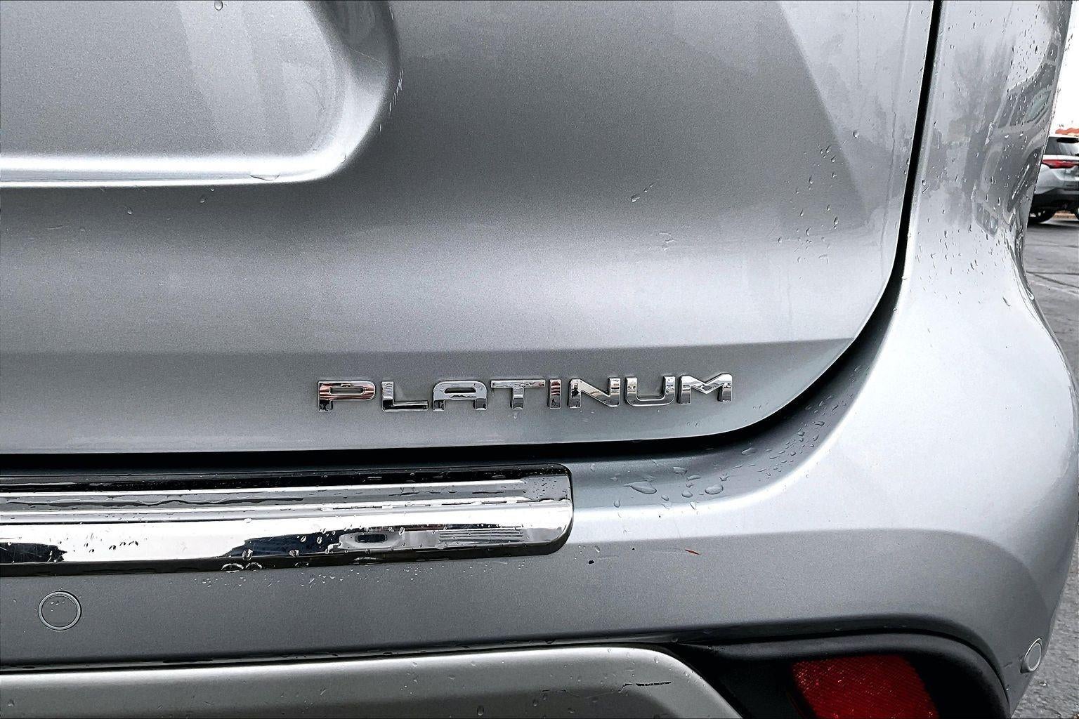 2021 Toyota Highlander Hybrid Platinum