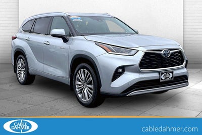 2021 Toyota Highlander Hybrid Platinum