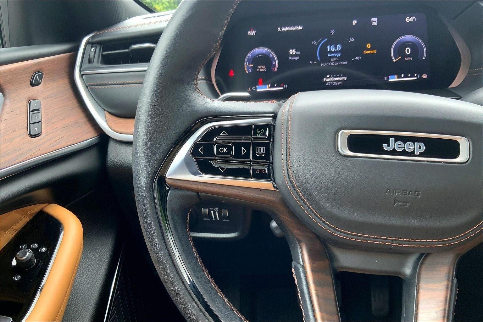2023 Jeep Grand Cherokee Summit