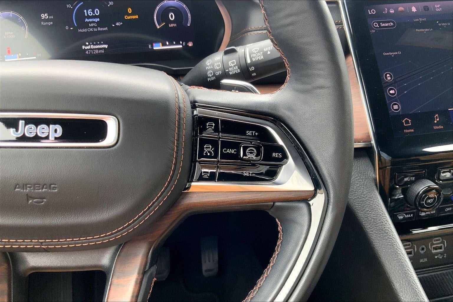 2023 Jeep Grand Cherokee Summit