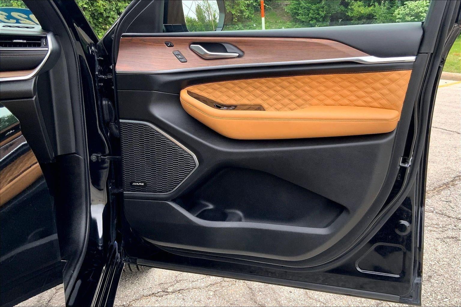 2023 Jeep Grand Cherokee Summit