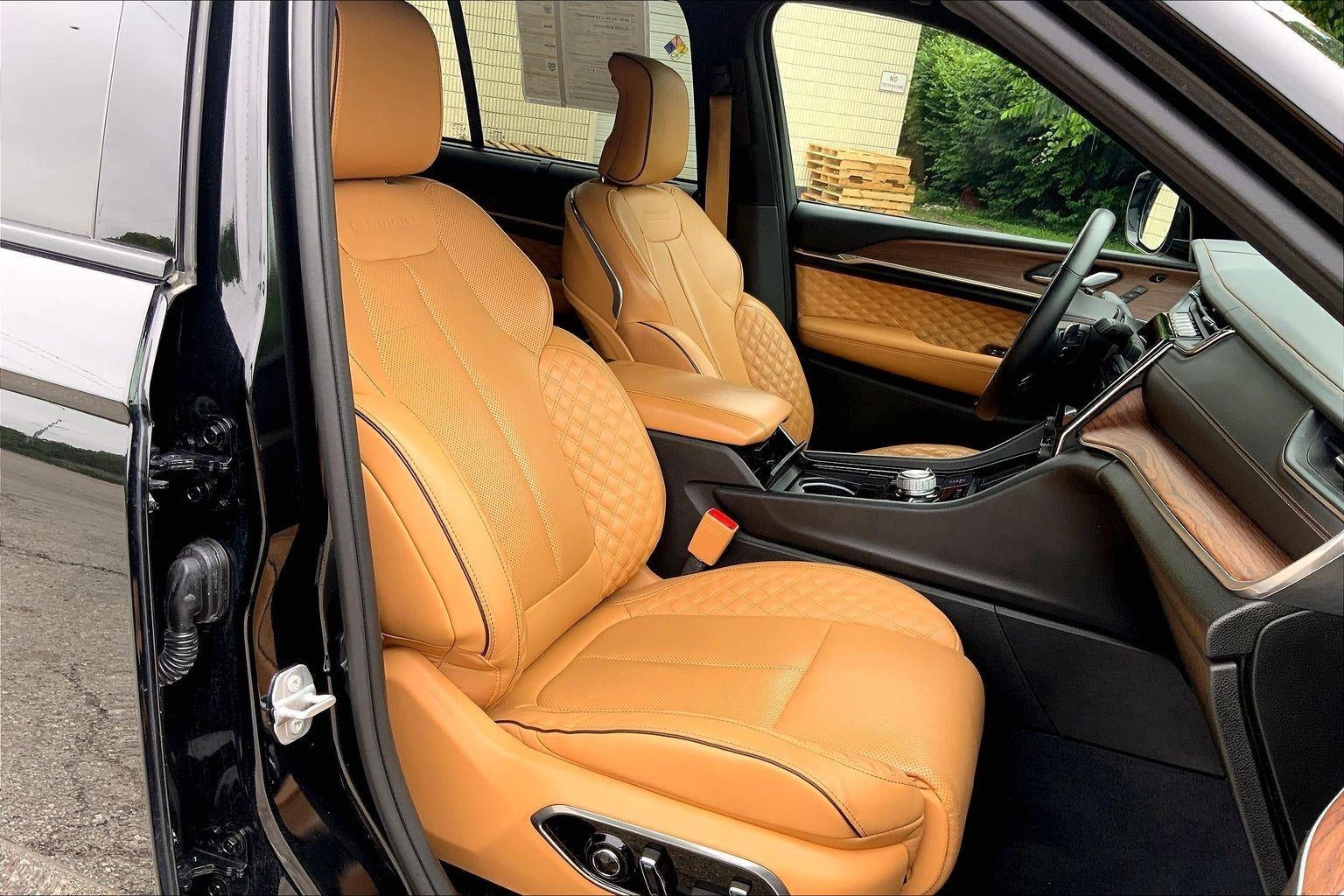 2023 Jeep Grand Cherokee Summit