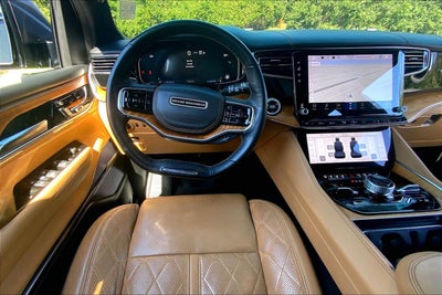 2022 Jeep Grand Wagoneer Series III