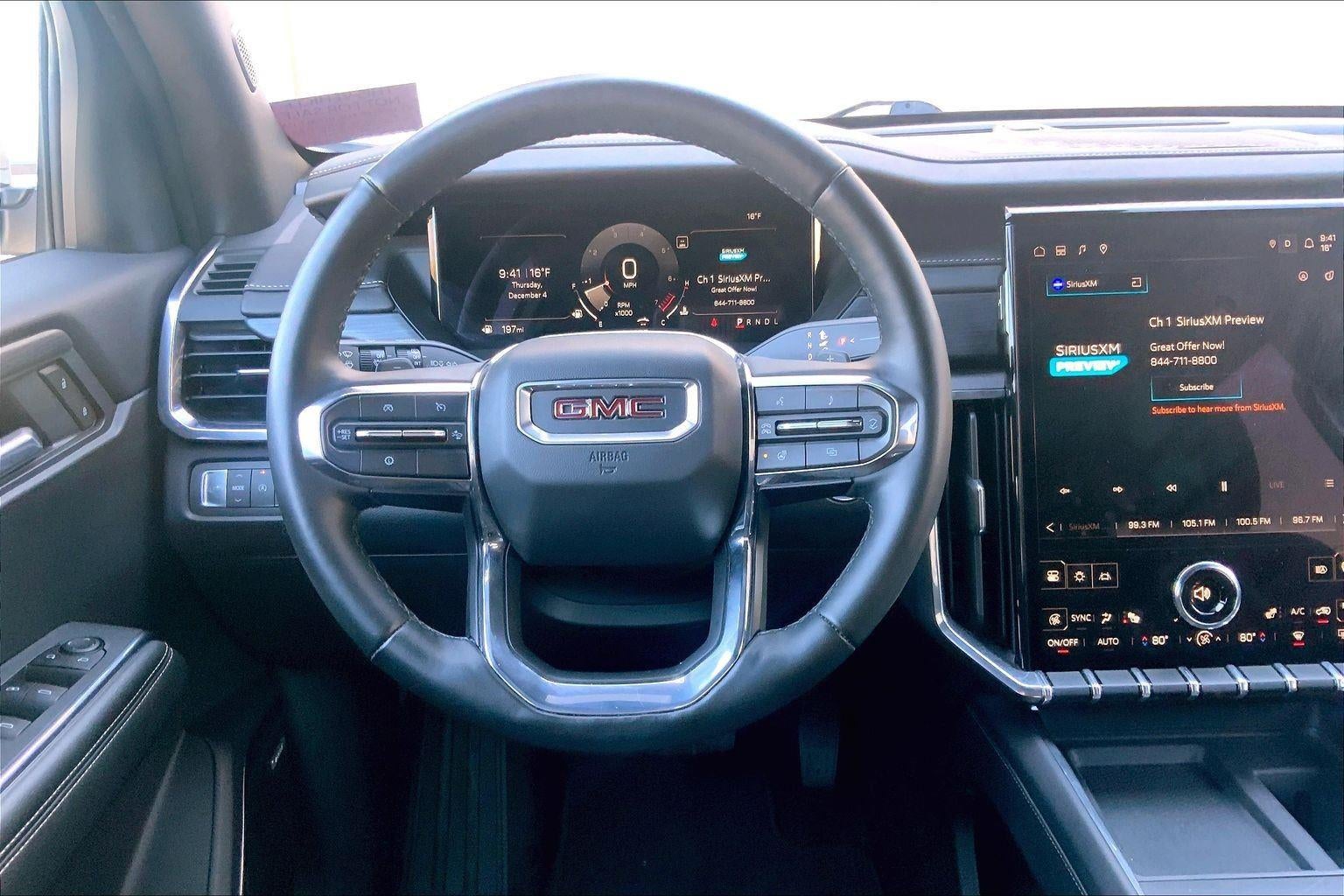 2025 GMC Acadia Elevation