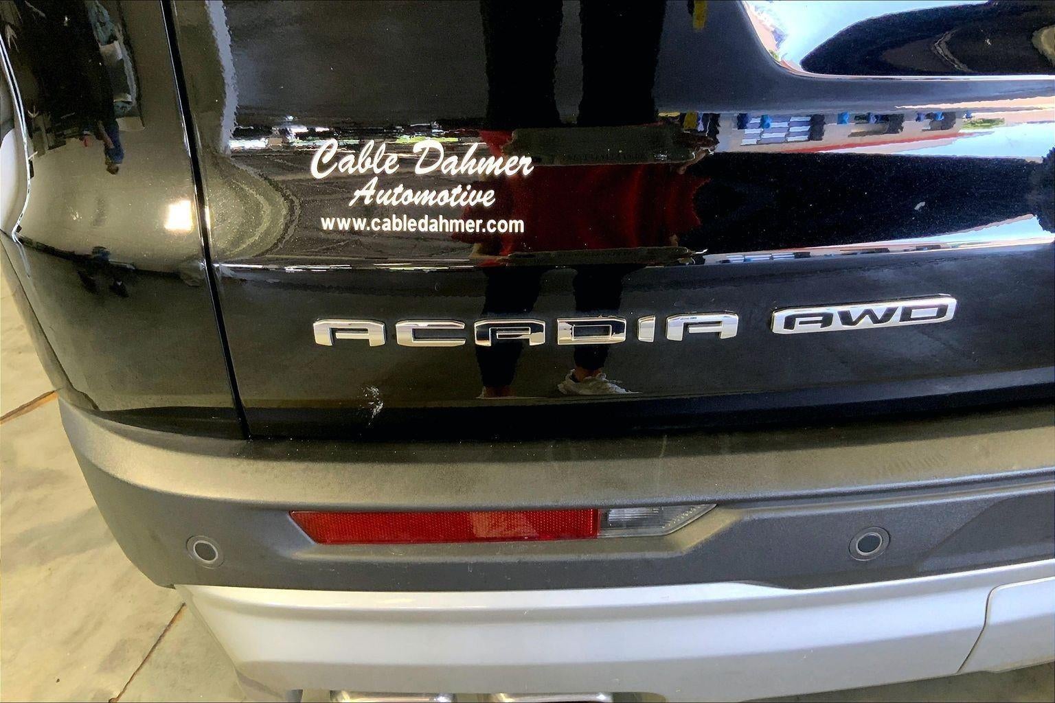 2025 GMC Acadia Elevation