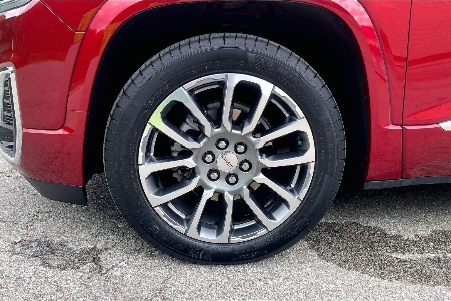 2023 GMC Acadia Denali