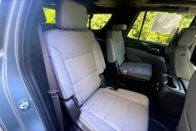 2025 GMC Yukon Elevation