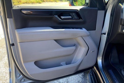 2025 GMC Yukon Elevation