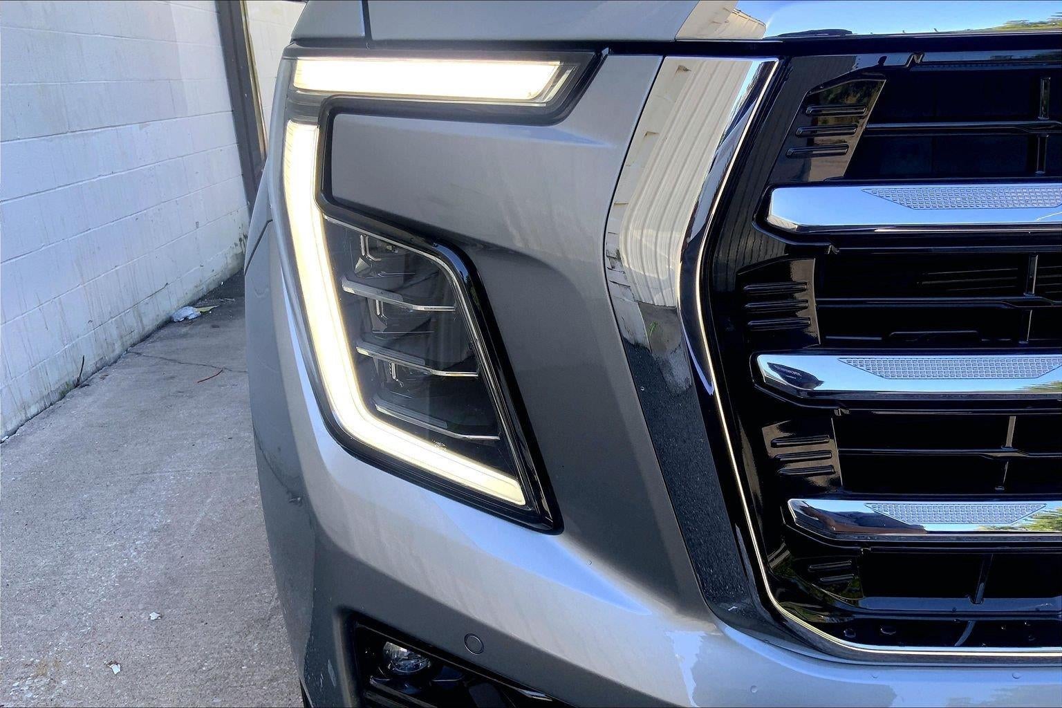 2025 GMC Yukon Elevation