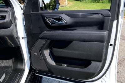 2023 GMC Yukon XL AT4
