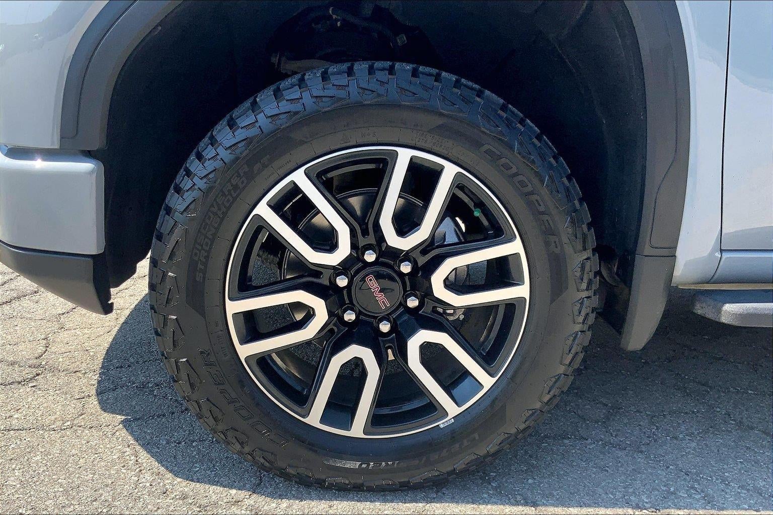 2025 GMC Sierra 1500 AT4