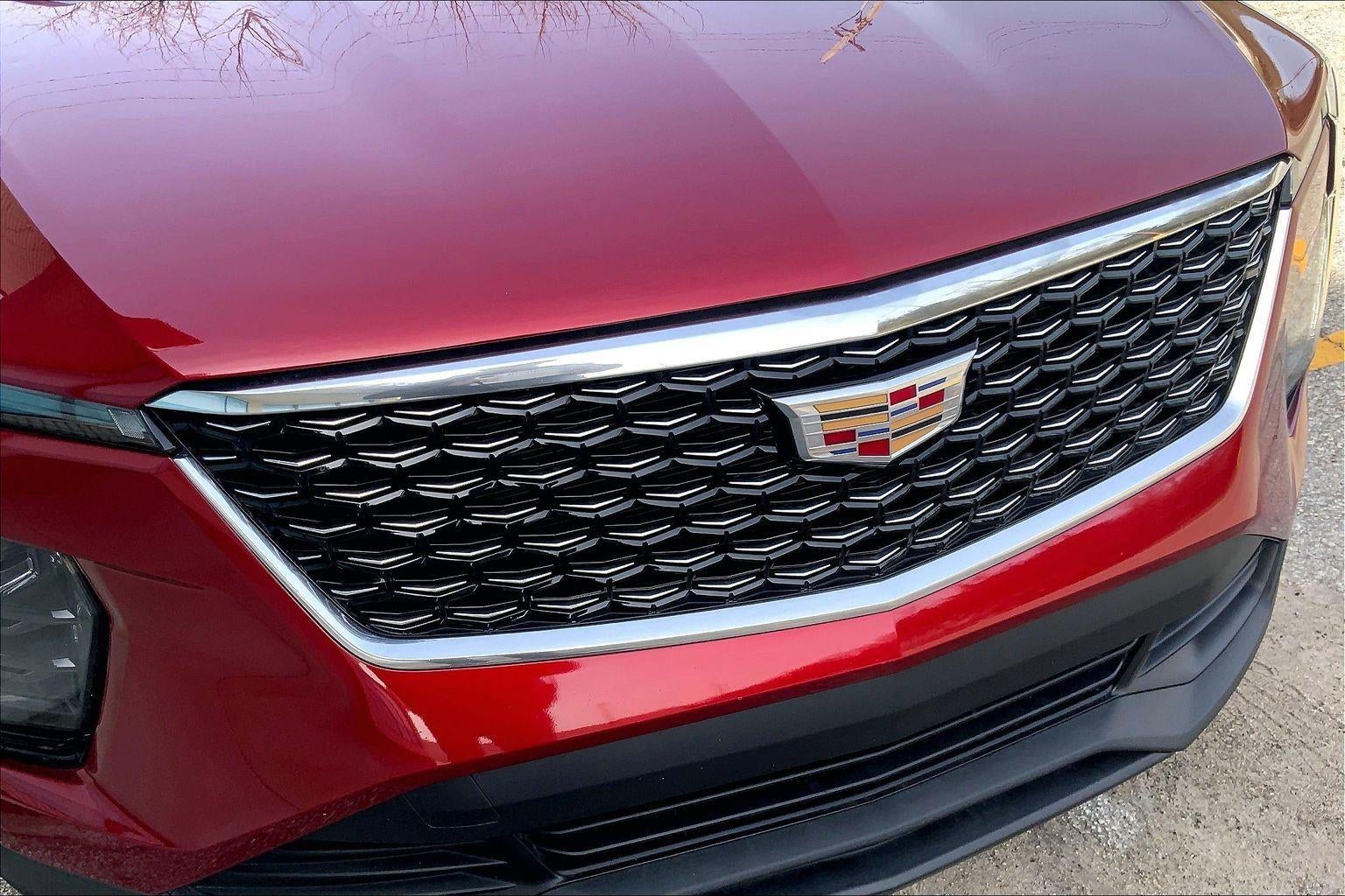 2024 Cadillac XT4 Luxury