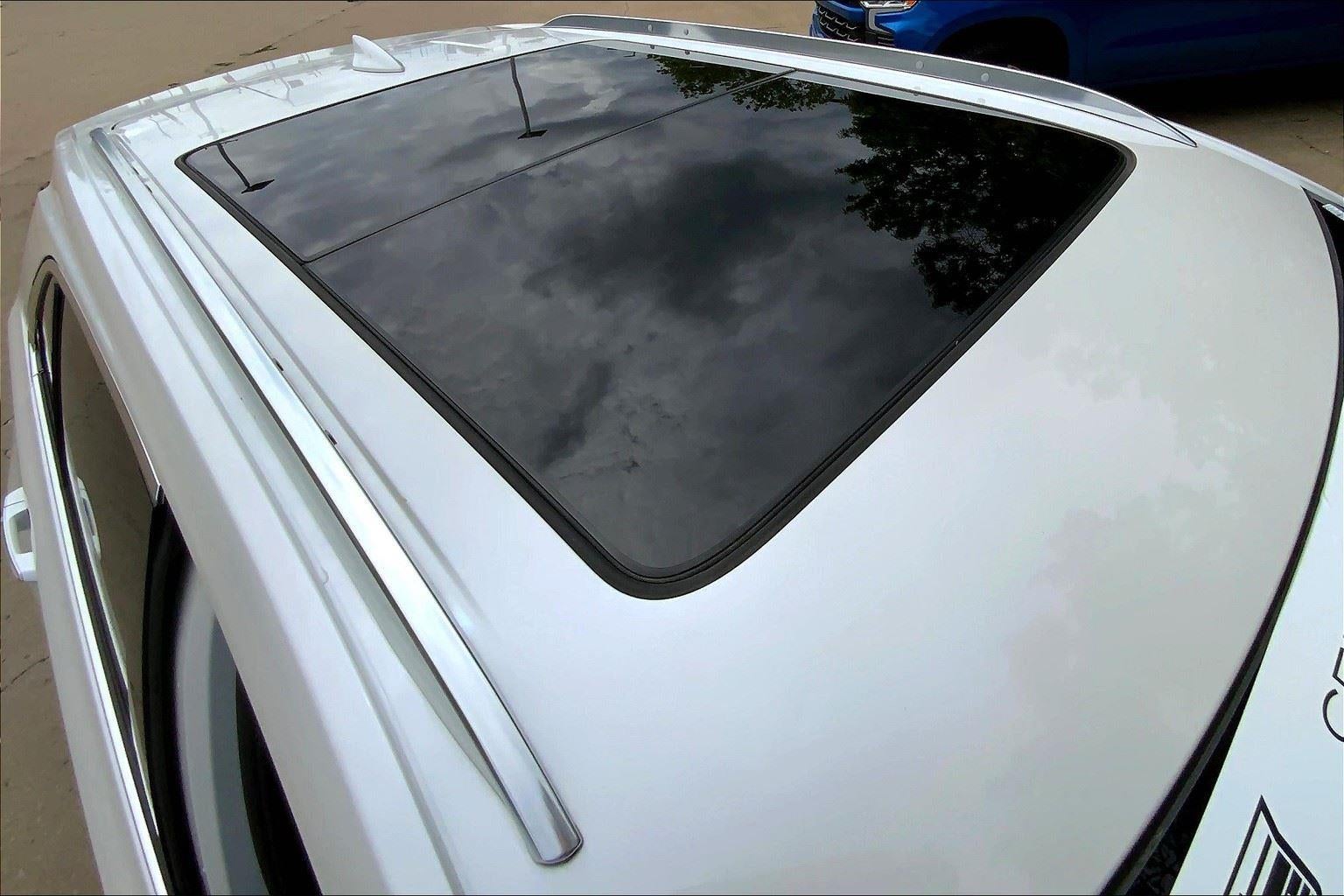 2021 Cadillac XT4 AWD Premium Luxury