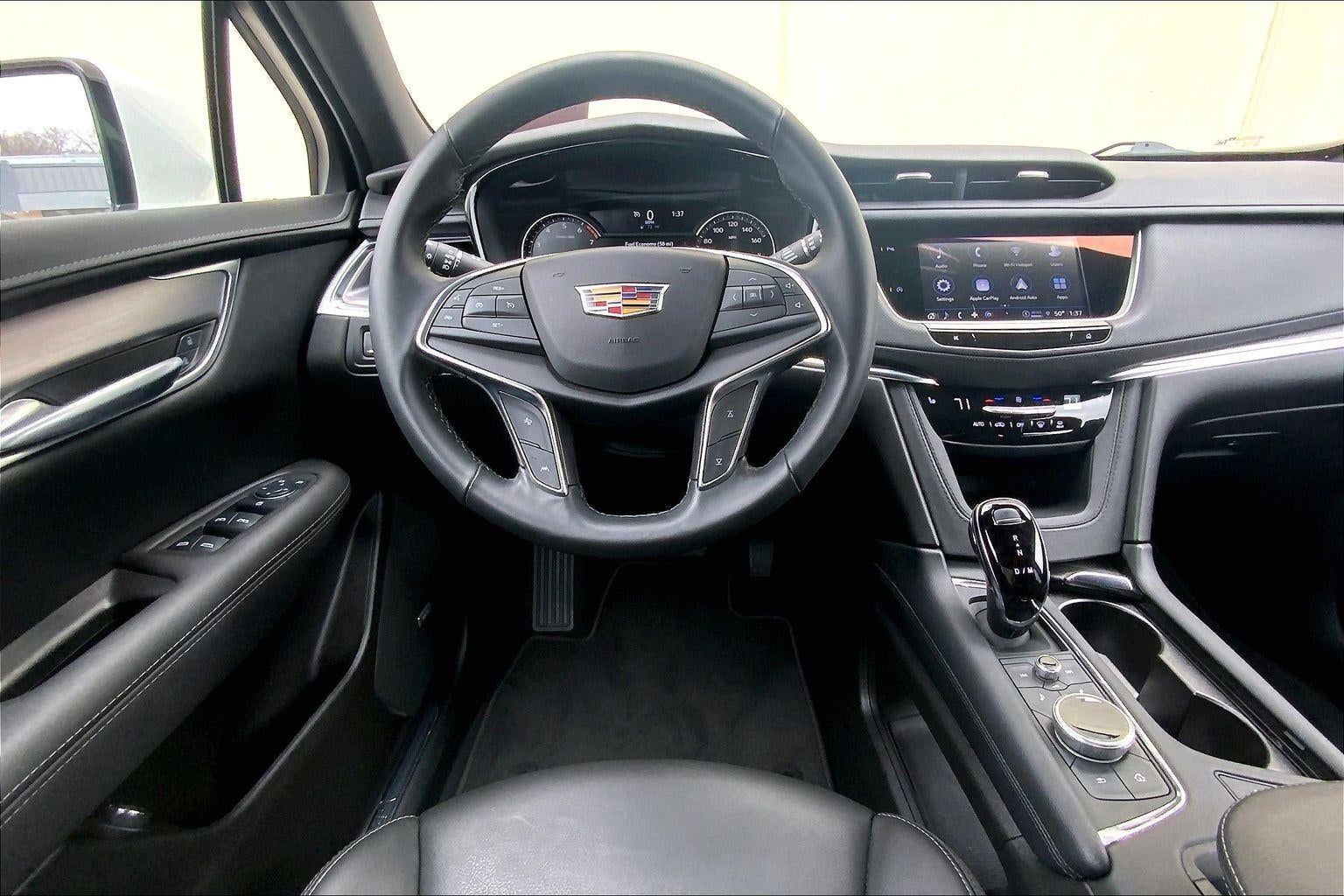 2025 Cadillac XT5 Luxury