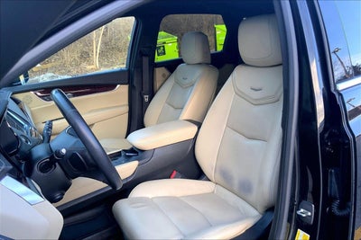 2017 Cadillac XT5 Luxury FWD