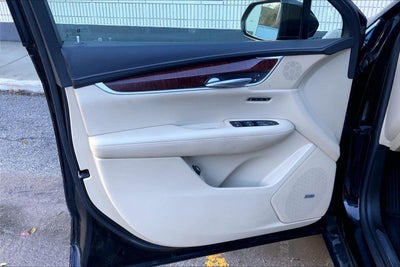 2017 Cadillac XT5 Luxury FWD