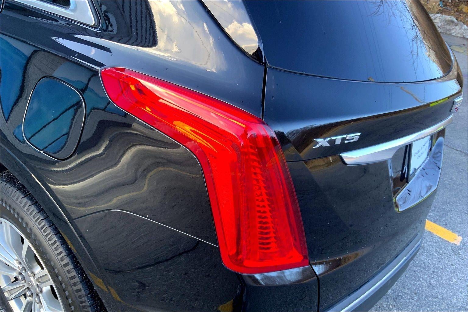 2017 Cadillac XT5 Luxury FWD