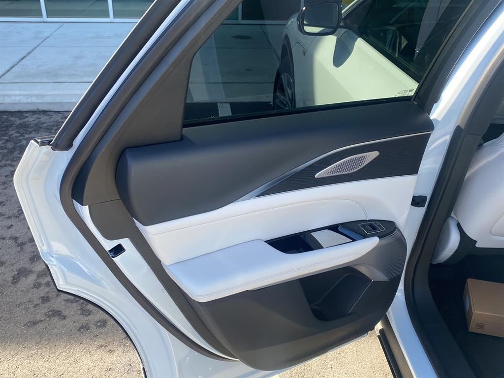 2026 Cadillac LYRIQ Premium Luxury