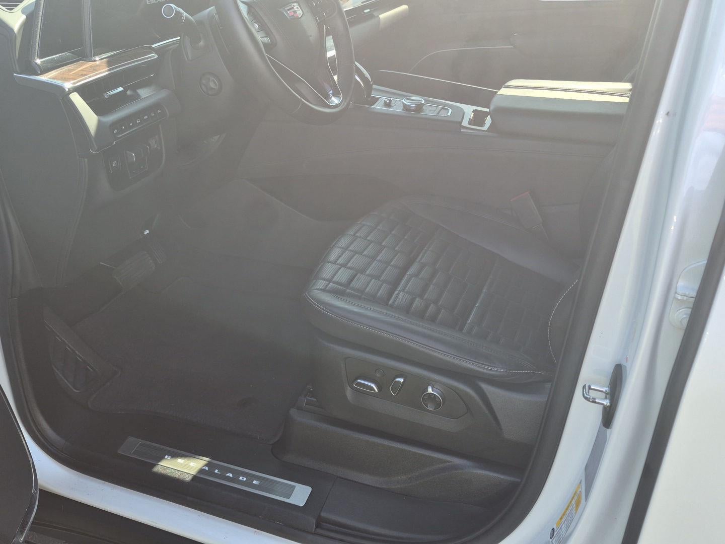2022 Cadillac Escalade Premium Luxury Platinum