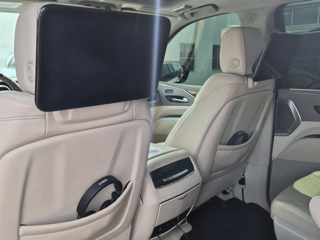 2023 Cadillac Escalade ESV Sport Platinum