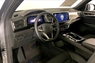 2025 Volkswagen Atlas Cross Sport 2.0T SE w/Technology